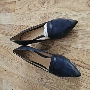 Women's 2 inch pump size 7.5